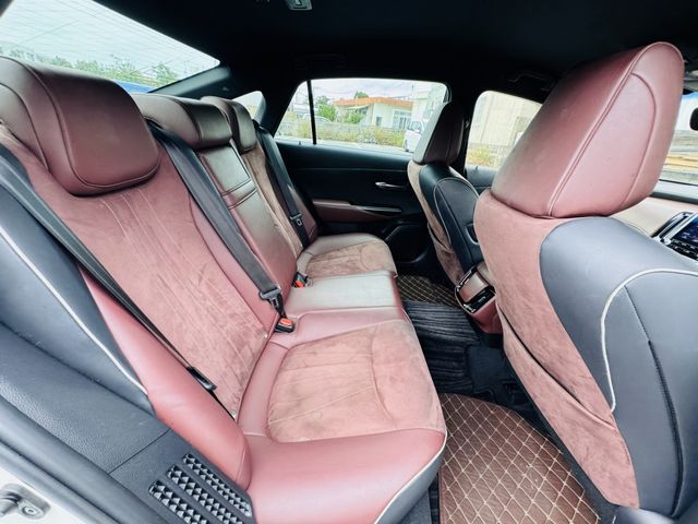 TOYOTA CROWN SEDAN HYBRID 2018 Image 31