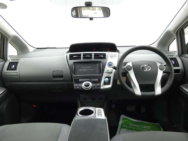 TOYOTA PRIUS ALPHA 2011 Image 31
