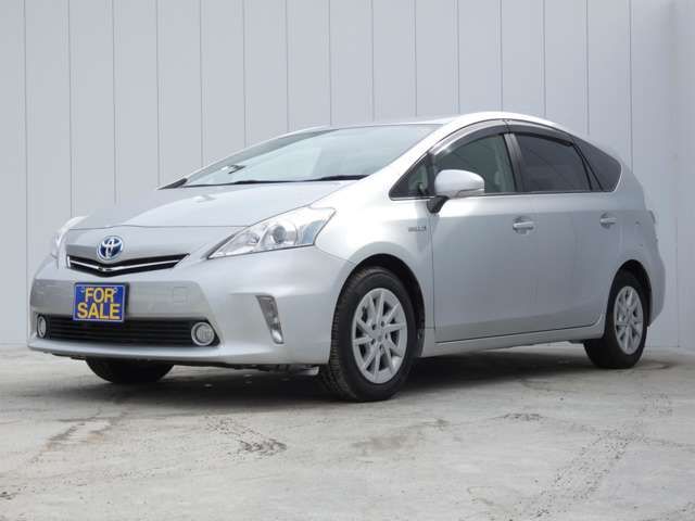 TOYOTA PRIUS ALPHA 2011 Image 31