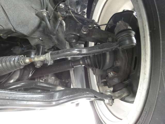 TOYOTA PRIUS ALPHA 2011 Image 31