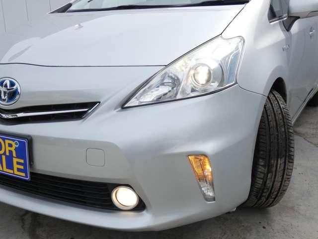 TOYOTA PRIUS ALPHA 2011 Image 31