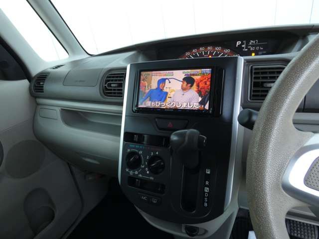 DAIHATSU TANTO 2014 Image 31