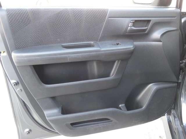 HONDA STEPWAGON SPADA 2010 Image 31