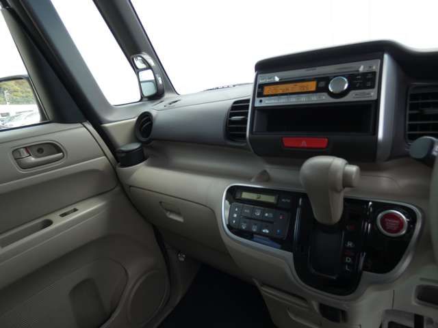 HONDA N BOX 2012 Image 31