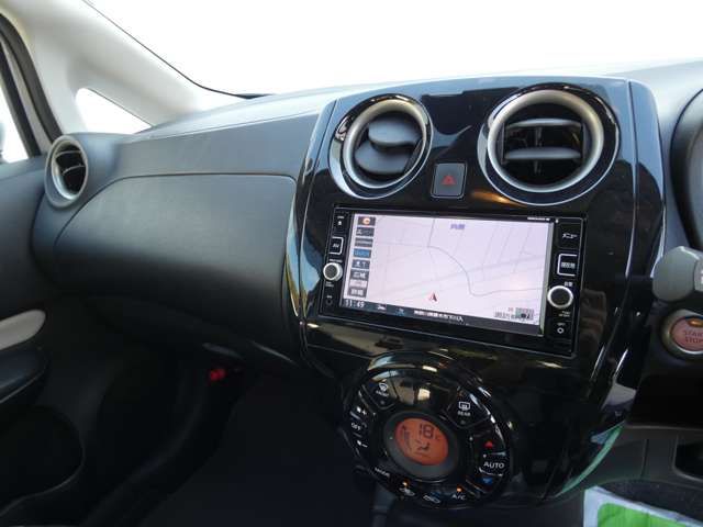 NISSAN NOTE 2017 Image 31