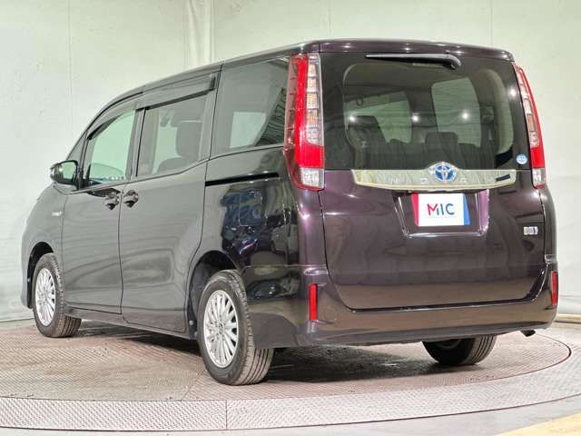 TOYOTA NOAH HYBRID 4WD 2016 Image 31