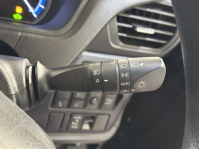 TOYOTA NOAH HYBRID 4WD 2016 Image 31