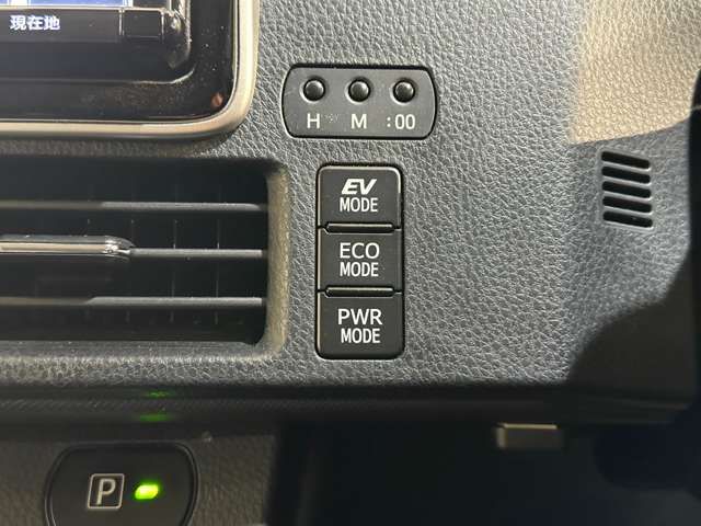 TOYOTA NOAH HYBRID 4WD 2016 Image 31