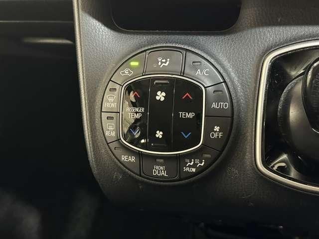 TOYOTA NOAH HYBRID 4WD 2016 Image 31