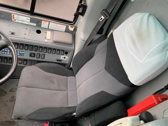 ISUZU GALA 2011 Image 31