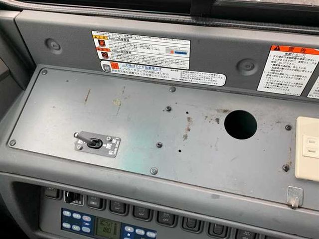 ISUZU GALA 2011 Image 31