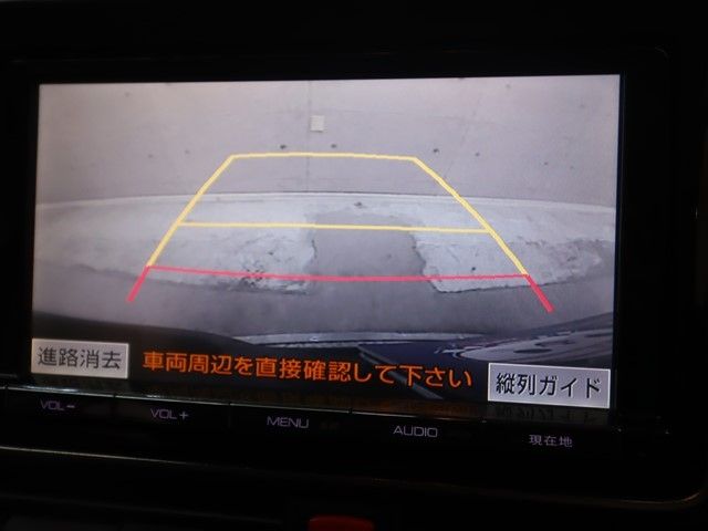 TOYOTA VOXY 2014 Image 31