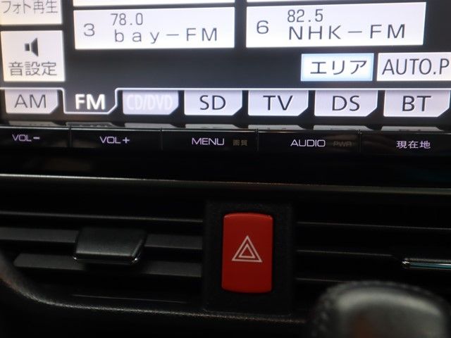 TOYOTA VOXY 2014 Image 31