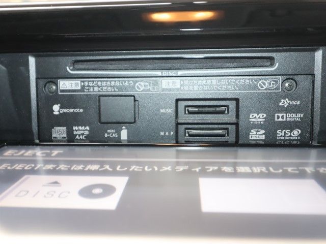 TOYOTA VOXY 2014 Image 31