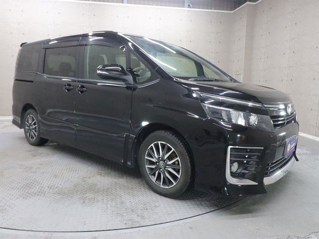 TOYOTA VOXY 2014 Image 31