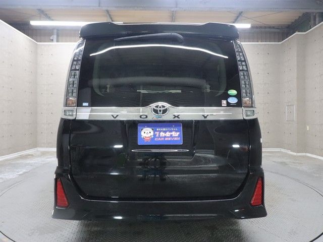 TOYOTA VOXY 2014 Image 31