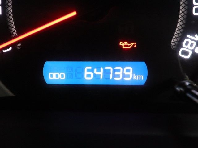 TOYOTA VOXY 2014 Image 31