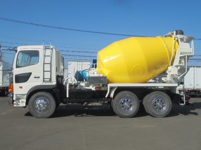 HINO PROFIA 2010 Image 31