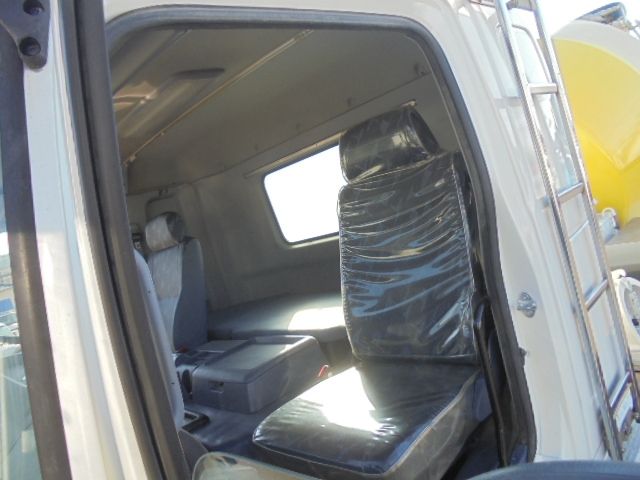 HINO PROFIA 2010 Image 31