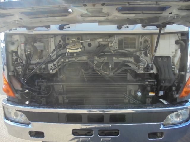 HINO PROFIA 2010 Image 31