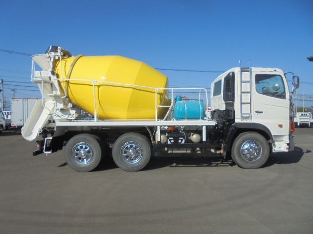 HINO PROFIA 2010 Image 31