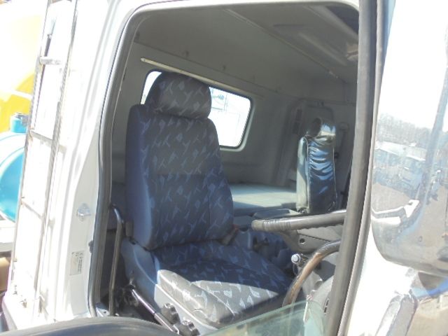 HINO PROFIA 2010 Image 31