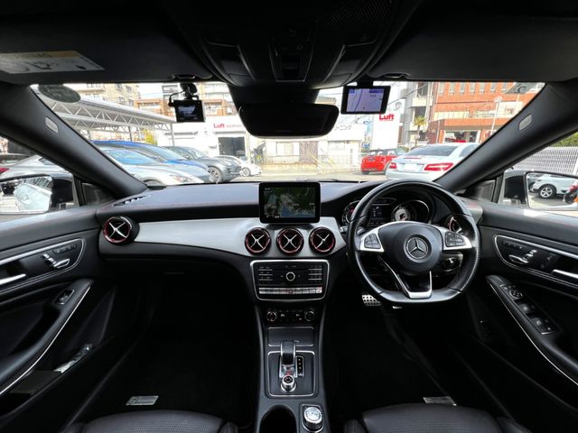 MERCEDES BENZ MERCEDES AMG CLA SHO 2017 Image 31