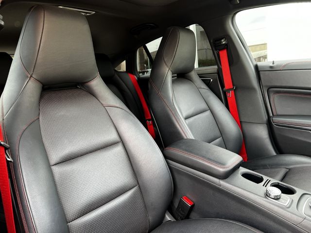 MERCEDES BENZ MERCEDES AMG CLA SHO 2017 Image 31