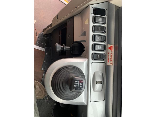 MITSUBISHI FUSOU AERO ACE 2012 Image 31