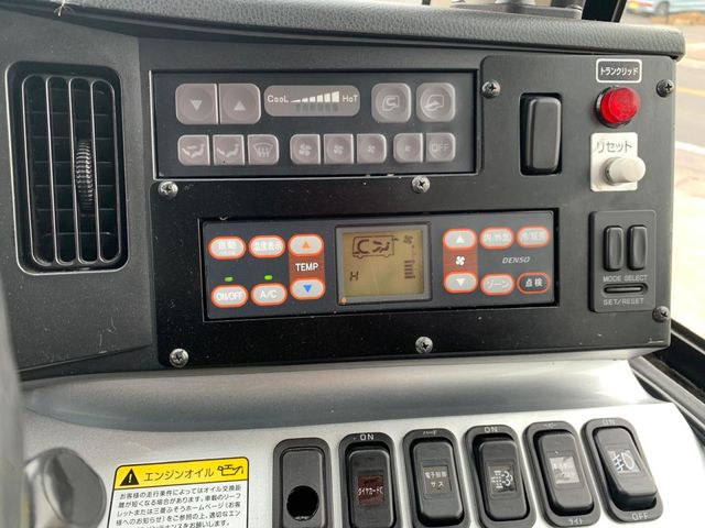 MITSUBISHI FUSOU AERO ACE 2012 Image 31