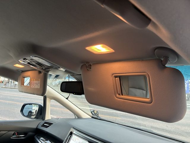 TOYOTA VELLFIRE 4WD 2019 Image 31