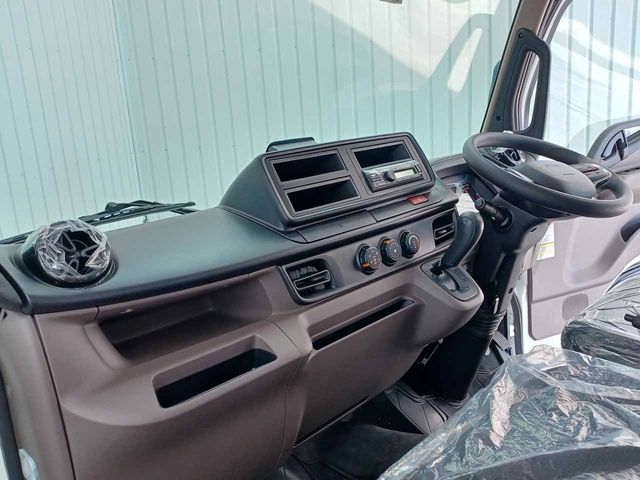 MITSUBISHI CANTER 2024 Image 31