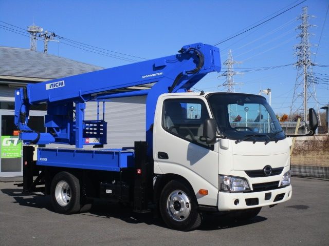 HINO DUTRO 2017 Image 31