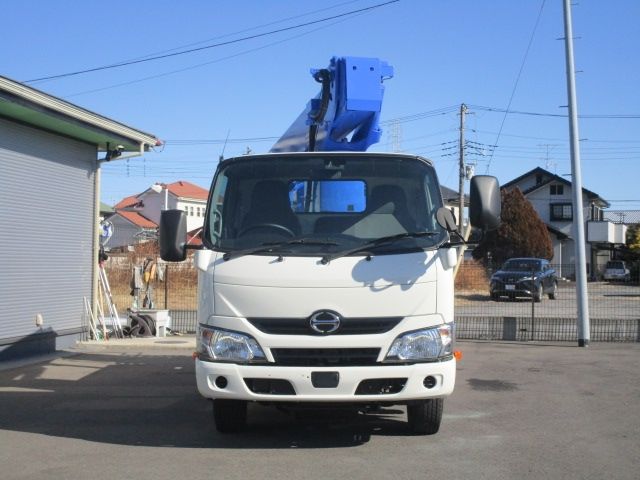 HINO DUTRO 2017 Image 31