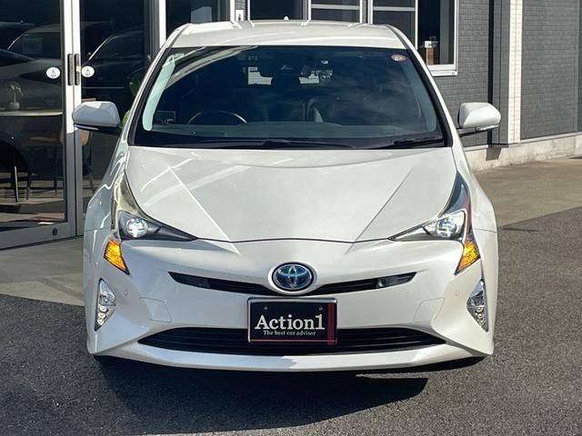TOYOTA PRIUS 2017 Image 31