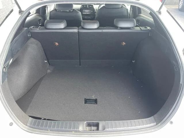 TOYOTA PRIUS 2017 Image 31