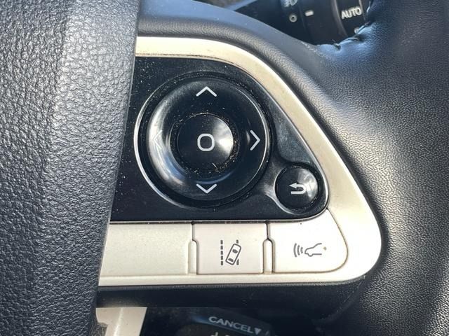 TOYOTA PRIUS 2017 Image 31