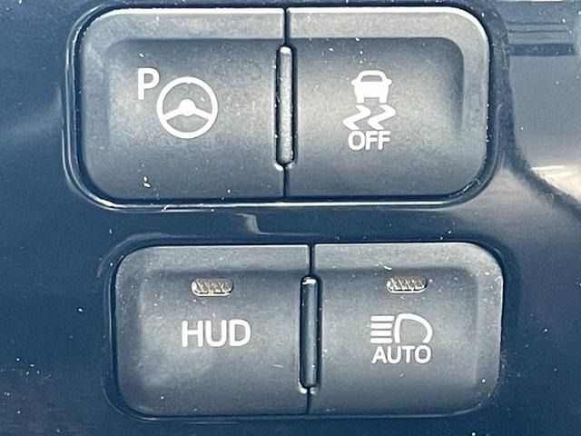 TOYOTA PRIUS 2017 Image 31