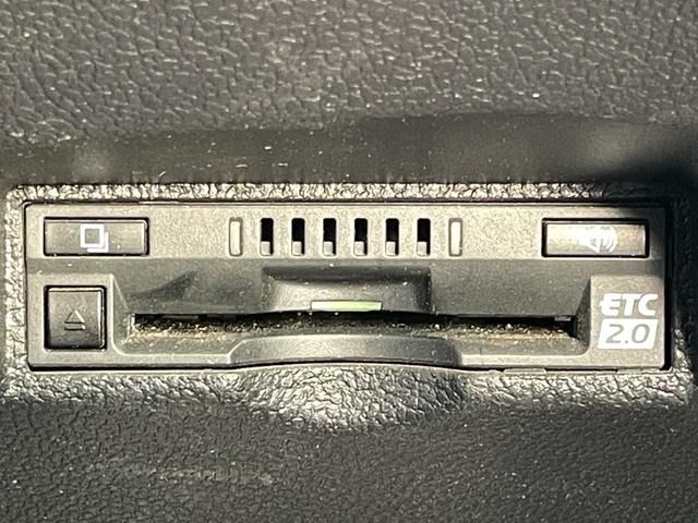 TOYOTA PRIUS 2017 Image 31