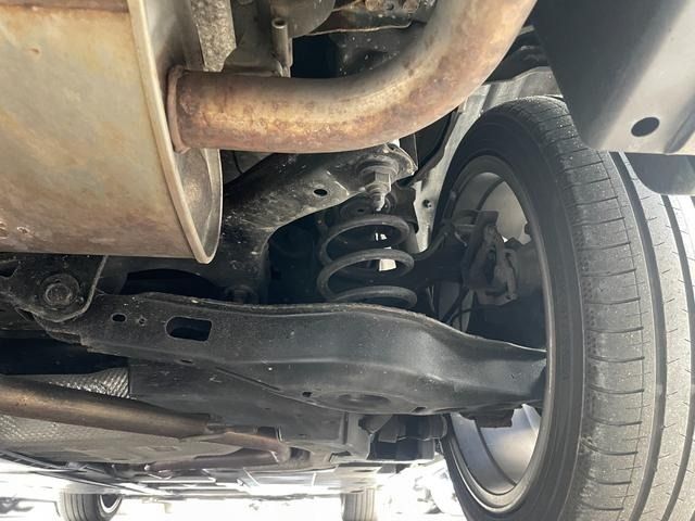 TOYOTA PRIUS 2017 Image 31