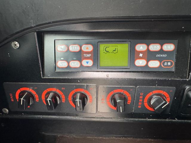 MITSUBISHI FUSOU AERO ACE 2010 Image 31