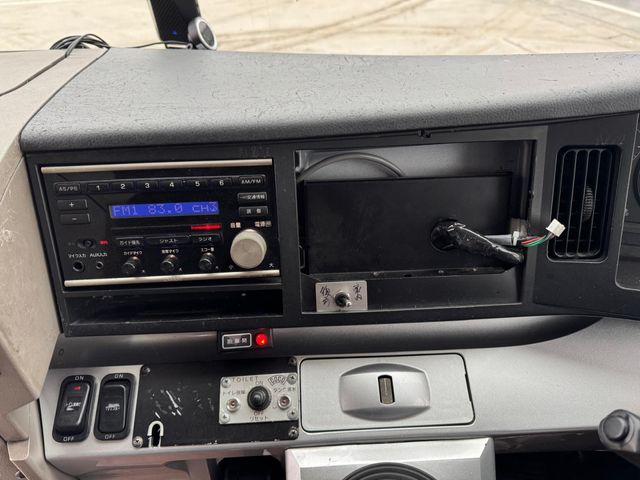 MITSUBISHI FUSOU AERO ACE 2010 Image 31