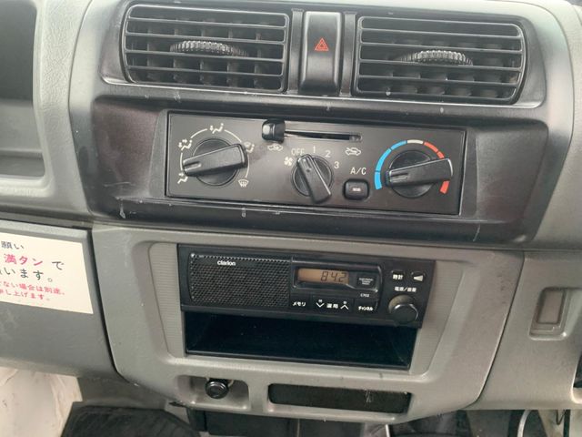 MITSUBISHI MINICAB TRUCK 4WD 2004 Image 31