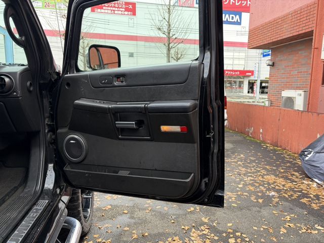 HUMMER H2 2005 Image 31