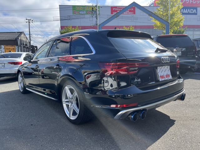 AUDI A4 AVANT 2017 Image 31