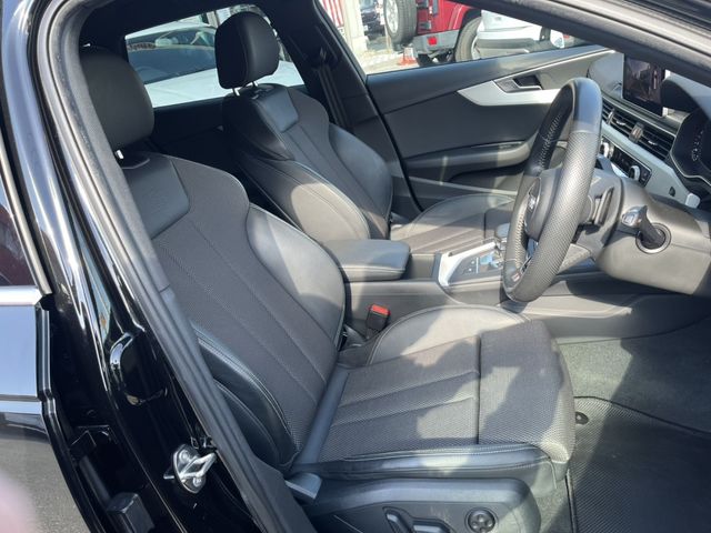 AUDI A4 AVANT 2017 Image 31