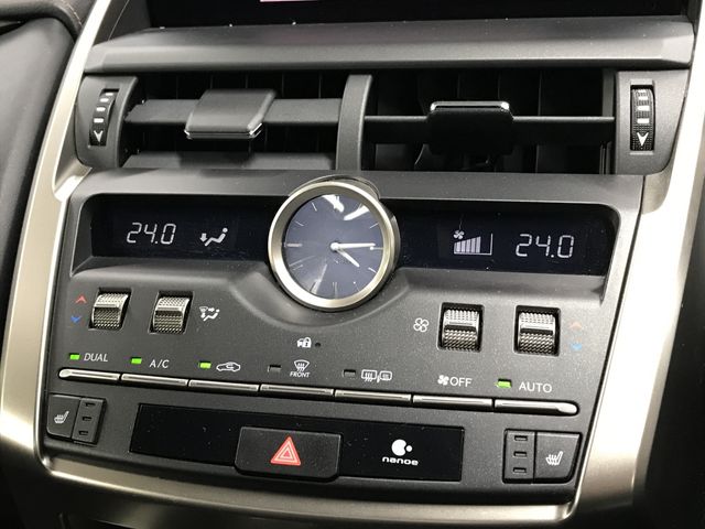 TOYOTA LEXUS NX300 2020 Image 31