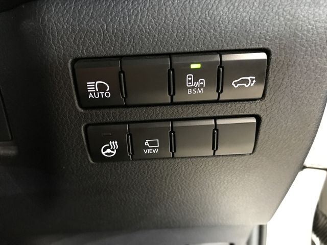 TOYOTA LEXUS NX300 2020 Image 31