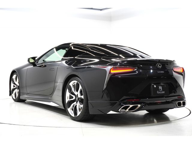 TOYOTA LEXUS LC500 2017 Image 31