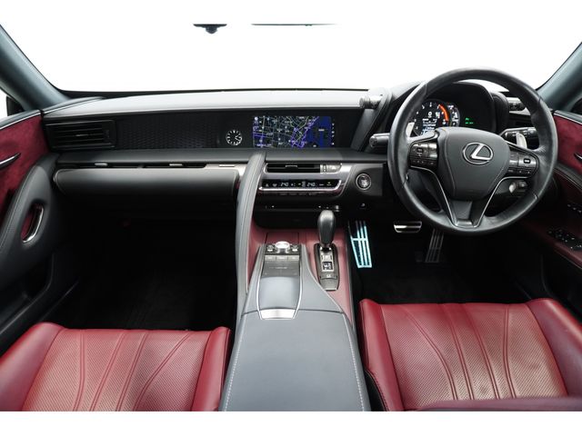 TOYOTA LEXUS LC500 2017 Image 31